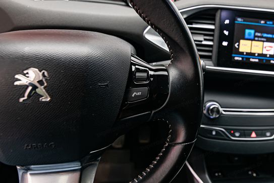Peugeot 308 1.2 PureTech GPF Allure S&S