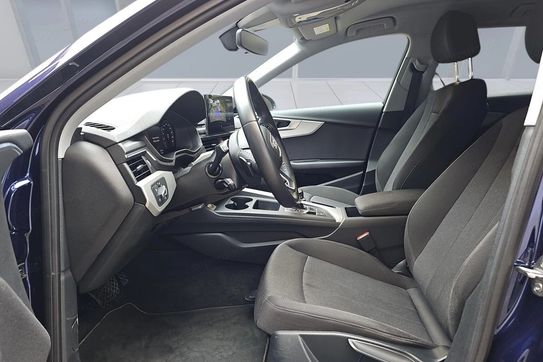 Audi A4 Avant 40 TDI S Line