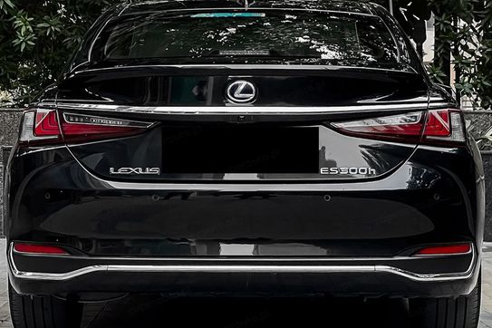 Lexus ES 300h Prestige