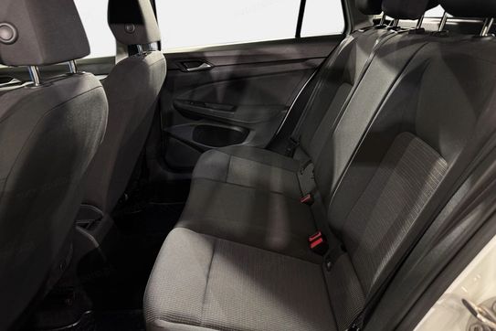 Volkswagen Golf 1.0 TSI