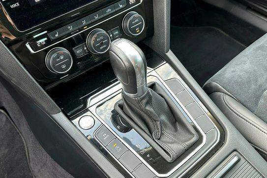 Volkswagen Passat 2.0 TDI R-Line DSG