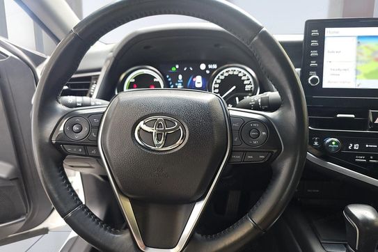 Toyota Camry Hybrid Prestige CVT
