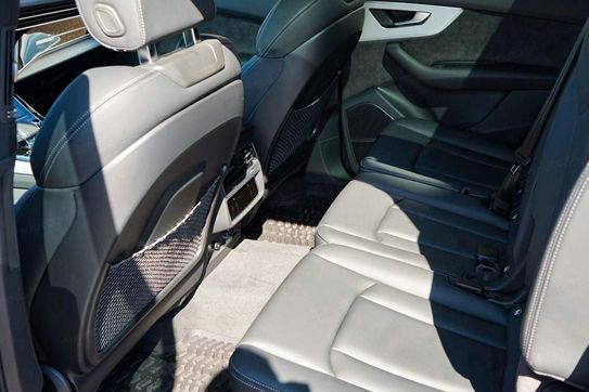 Audi Q7 50 TDI quattro S Line