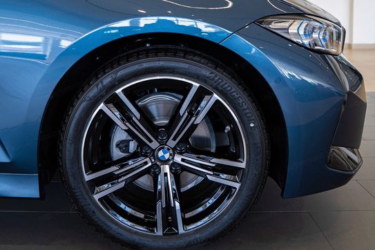 BMW Seria 3 318i M Sport