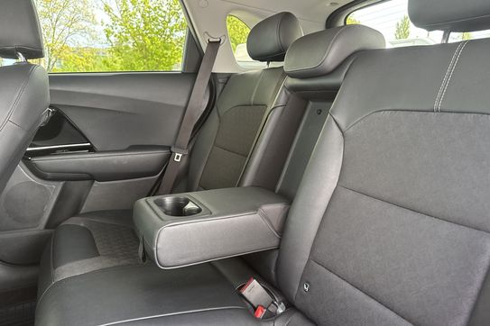 Kia Niro L Business Line 1.6 GDI Hybrid