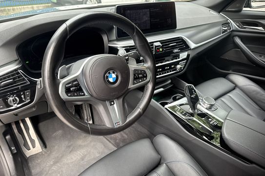 BMW Seria 5 520d xDrive M Sport
