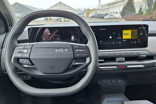 Kia EV3 81.4KWH Business Line