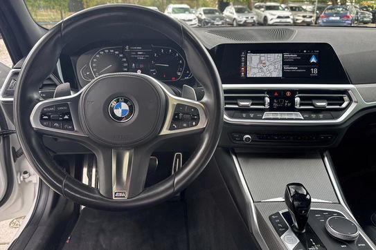 BMW Seria 3 320i xDrive M Sport