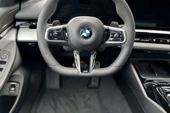 BMW Seria 5 520d xDrive M Sport