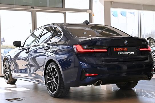 BMW Seria 3 330i