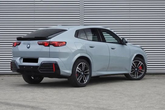 BMW iX2 eDrive20 M Sport