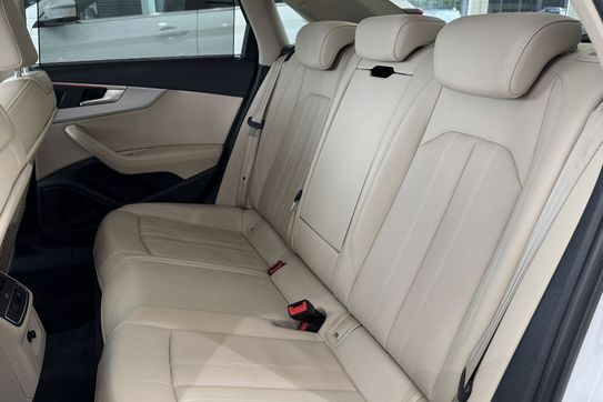 Audi A4 40 TFSI mHEV Advanced S tronic