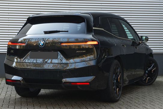 BMW iX xDrive50