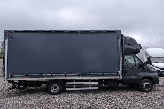 Iveco Daily 70C18 Zabudowa 15EP + Winda
