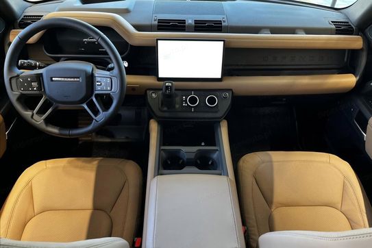 Land Rover Defender 110 3.0 D250 X-Dynamic HSE