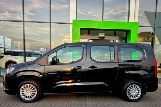 Toyota Proace City Verso Long L2H1 Business 7os