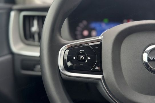 Volvo XC60 B4 B Plus Dark aut