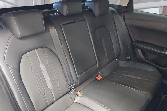 Cupra Leon eTSI DSG