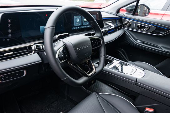 Omoda 5 1.5 T-GDI Hybrid Premium DHT