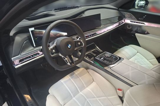 BMW Seria 7 740d xDrive mHEV sport-aut