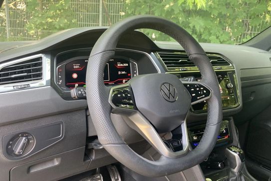 Volkswagen Tiguan 2.0 Tsi 4MOT r-Line Dsg