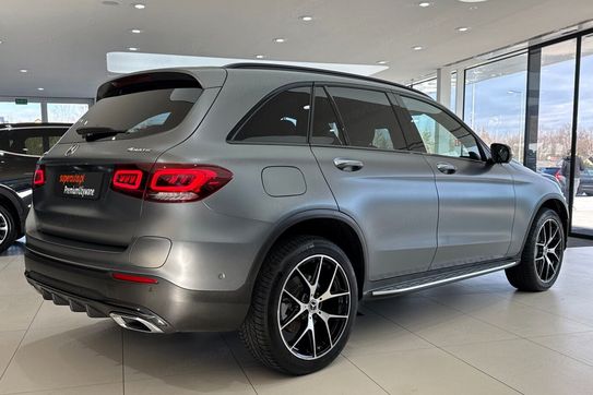 Mercedes GLC 300 e 4MATIC AMG Line