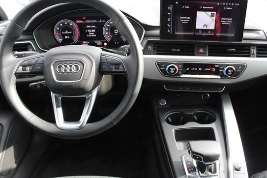 Audi A4 35 TFSI mHEV S tronic