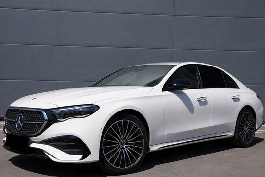 Mercedes E Klasa 220 d  4-Matic AMG