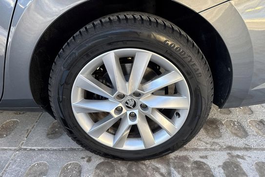 Skoda Superb Ambition 1.5 TSI DSG