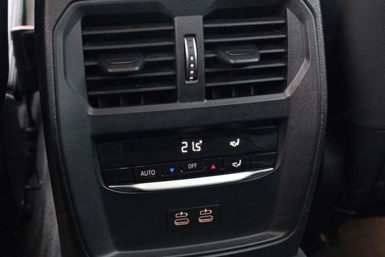 BMW Seria 3 Touring 320d Sport Line