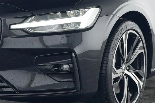 Volvo V60 B4 B Ultra Dark aut