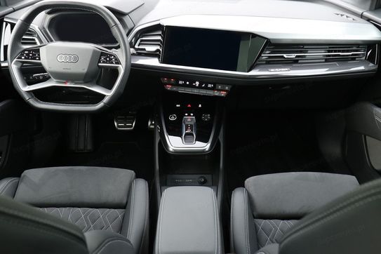Audi Q4 e-tron 45 S Line Edition