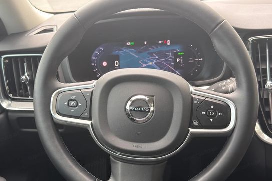 Volvo V60 T6 AWD Plug-In Hybrid Core