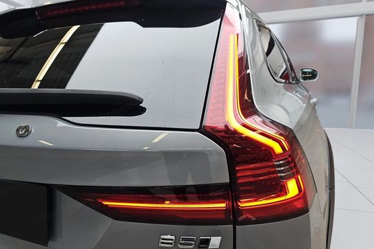 Volvo V90 CC B5 B AWD Plus