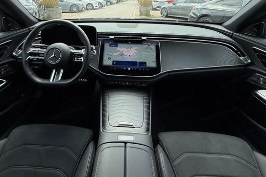 Mercedes Klasa E 300 de  4-Matic AMG