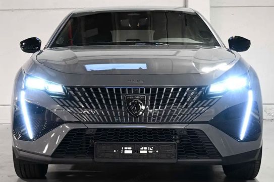 Peugeot 408 GT Exclusive S&S 1.2 mHEV  e-DSC6