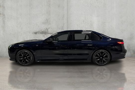 BMW i7 105.7kWh xDrive60