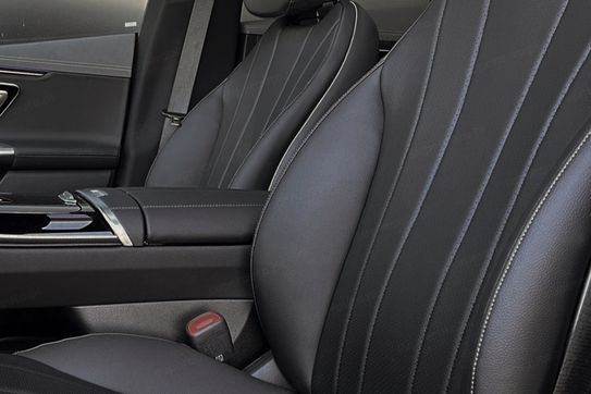 Mercedes EQE 350 4-Matic Electric Art