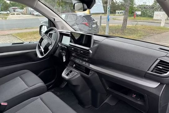 Toyota Proace Verso Long Business
