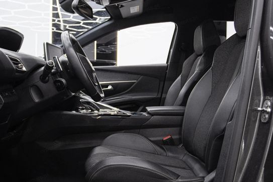 Peugeot 5008 PureTech GT Pack S&S EAT8