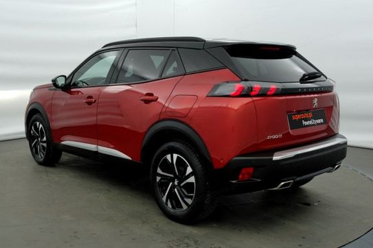 Peugeot 2008 GT 1.2 PureTech EAT8