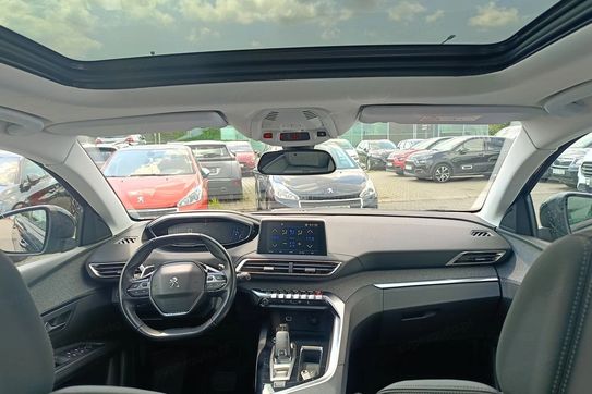 Peugeot 5008 1.6 Puretech Allure S&S EAT8