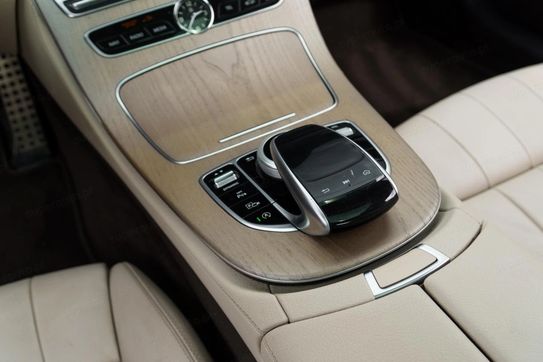 Mercedes Klasa E 3.0