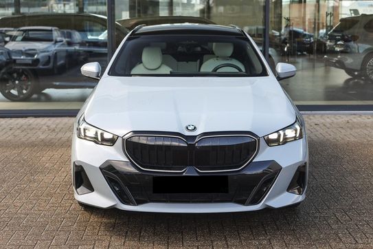 BMW Seria 5 Touring 520d xDrive M Sport