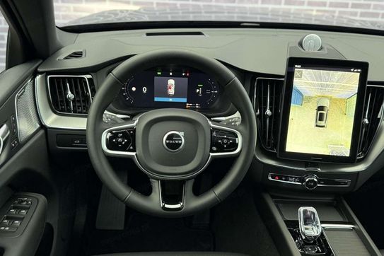 Volvo XC60 T8 Plug-In Hybrid AWD Ultra Black Edition