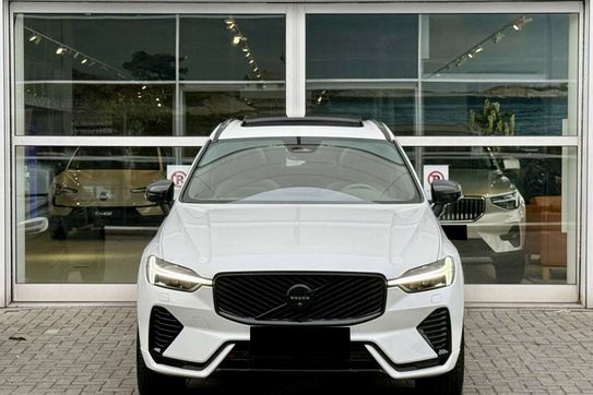 Volvo XC60 B5 AWD Plus Black Edition
