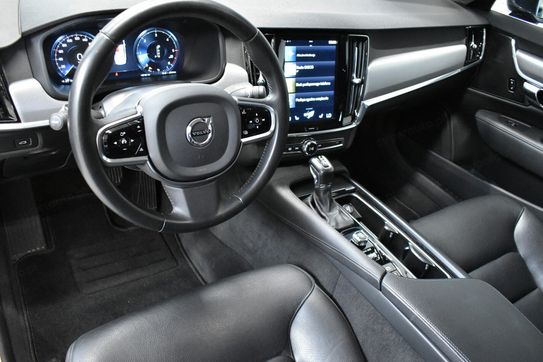 Volvo S90 D4 Momentum