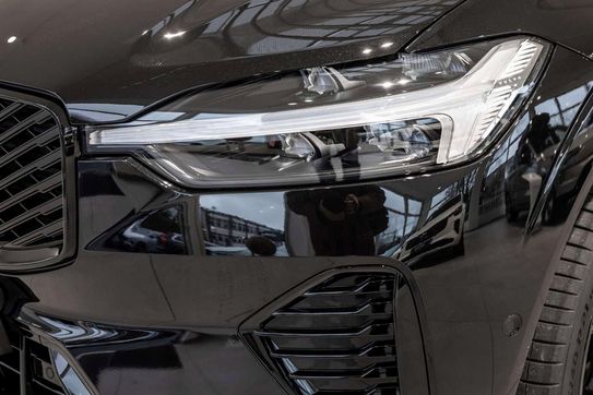 Volvo XC60 B5 AWD Ultra Black Edition