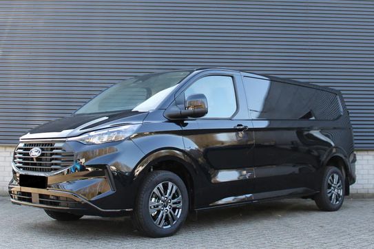 Ford Transit Custom 320 L2H1 Limited A8