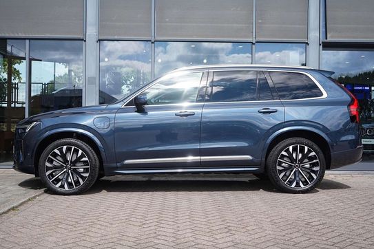 Volvo XC90 T8 AWD Plug-In Hybrid Ultra Bright